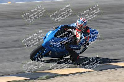 media/Oct-13-2025-Moto Forza (Mon) [[a66d839500]]/3-B Group/Session 2 (Bowl)/